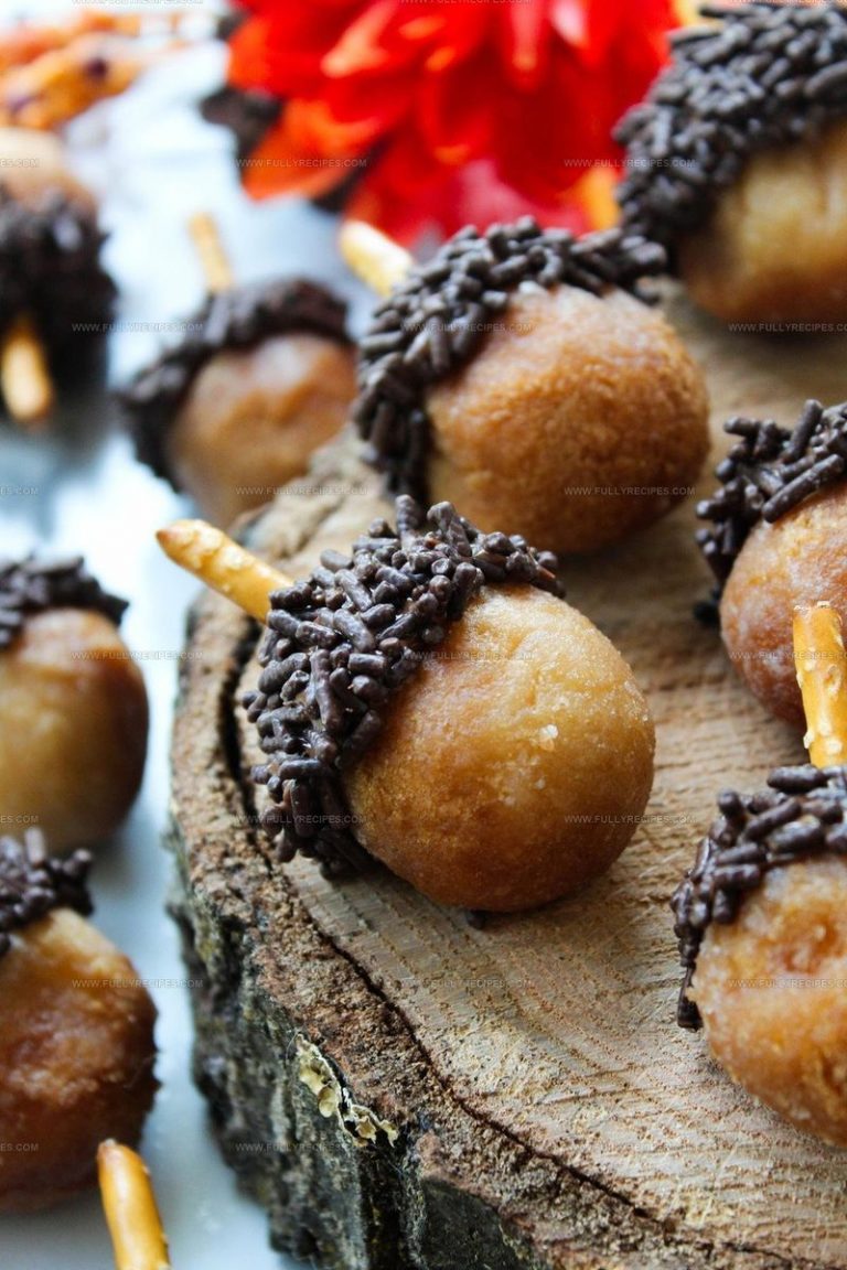 5079902 Cute Acorn Donut Holes Recipe